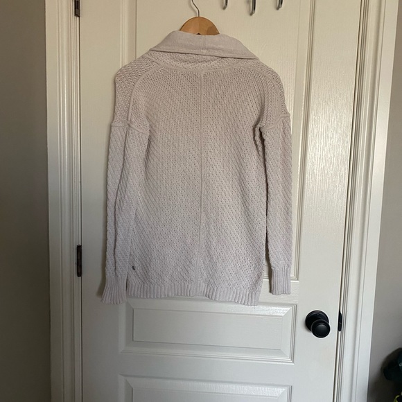 Lululemon cardigan sweater 4 - Picture 4 of 5